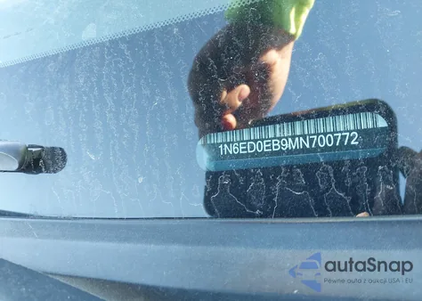 2021 Nissan Frontier Pro-4X 4X4 z USA, uszkodzony, nr VIN 1N6ED0EB9MN700772